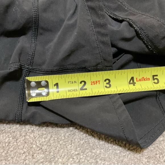 Lululemon Black Gait Keeper Short Size 4 - Picture 5 of 9
